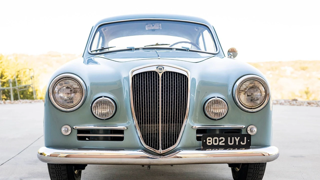 1957 Lancia Aurelia - Image 15 of 31