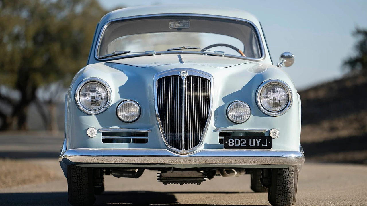1957 Lancia Aurelia - Image 12 of 31