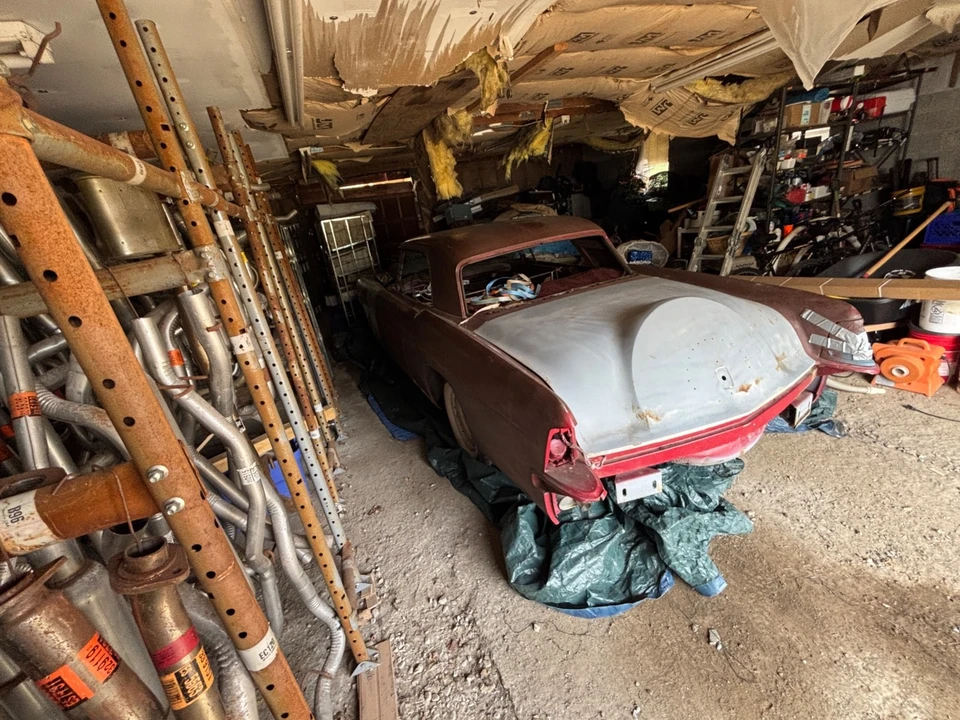 1957 Lincoln Continental - Image 23 of 26