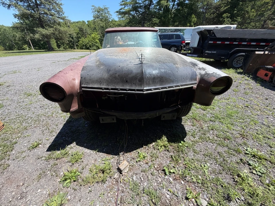 1957 Lincoln Continental - Image 4 of 26