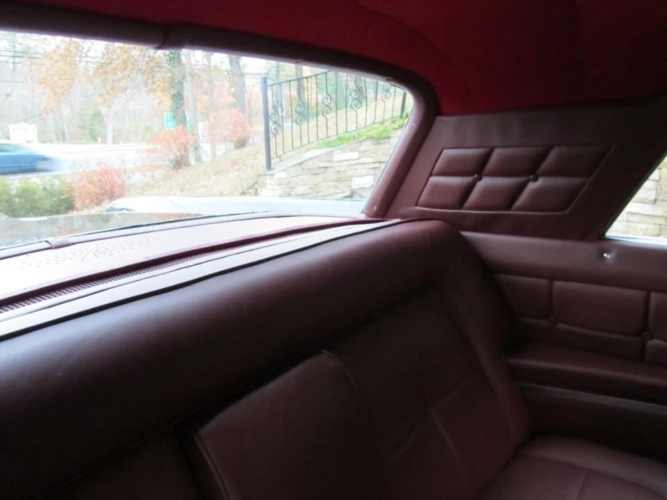 1957 Lincoln Continental - Image 18 of 21
