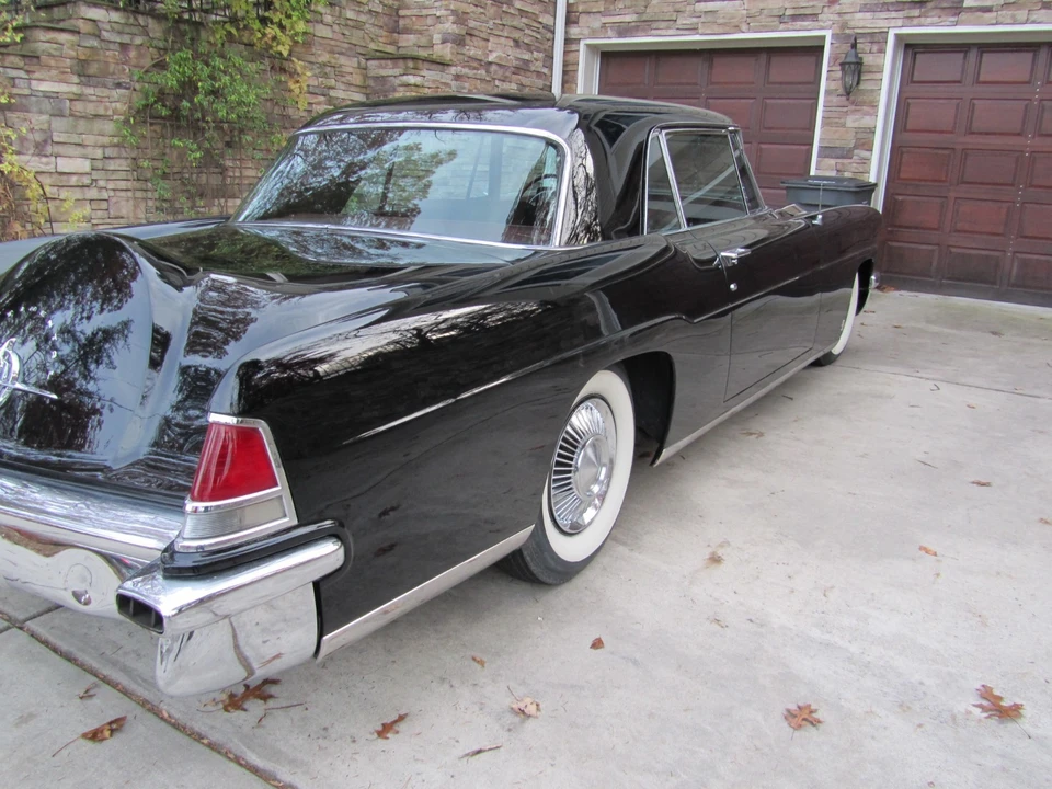 1957 Lincoln Continental - Image 8 of 21