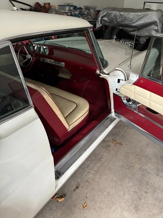 1957 Lincoln Continental - Image 14 of 19