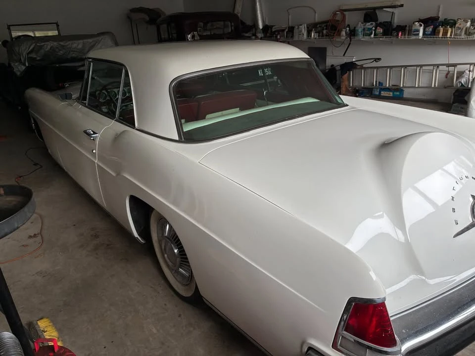 1957 Lincoln Continental - Image 6 of 19