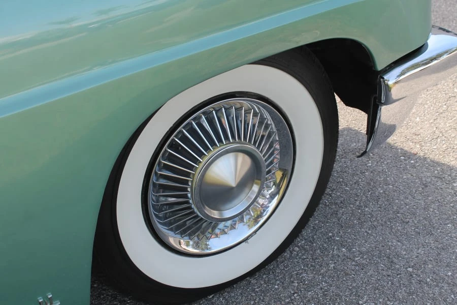 1957 Lincoln Continental Mark II - Image 8 of 12