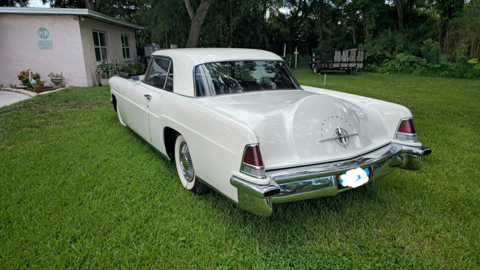 1957 Lincoln Continental Mark II - Image 4 of 10