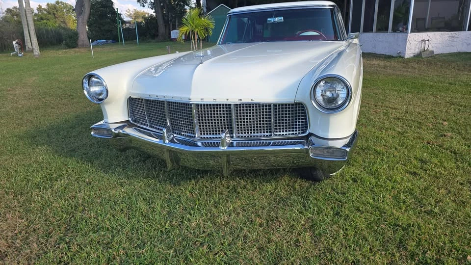 1957 Lincoln Continental Mark II - Image 6 of 10