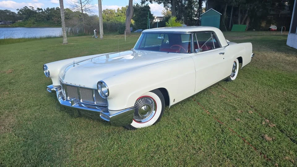 1957 Lincoln Continental Mark II - Image 5 of 10