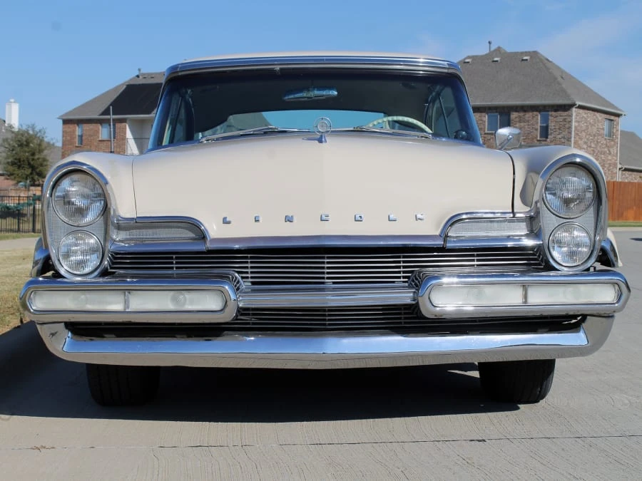 1957 Lincoln Premiere - Image 8 of 8