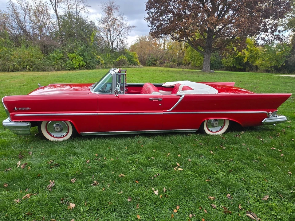 1957 Lincoln Premiere - Image 5 of 21