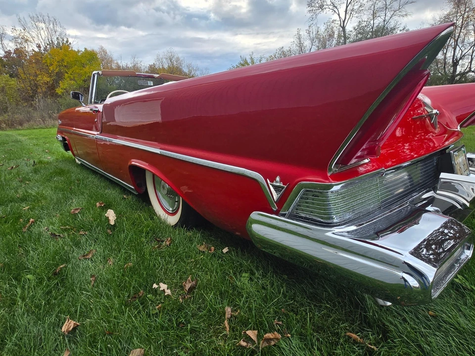 1957 Lincoln Premiere - Image 6 of 21