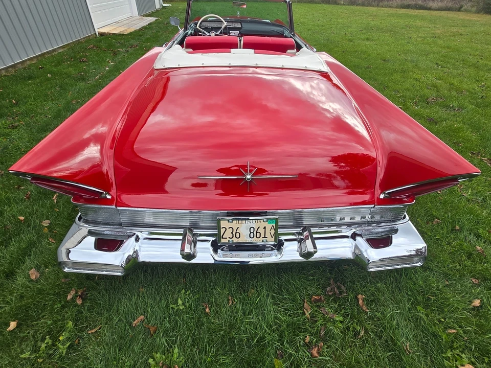 1957 Lincoln Premiere - Image 13 of 21