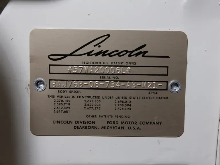 1957 Lincoln Premiere - Image 25 of 25