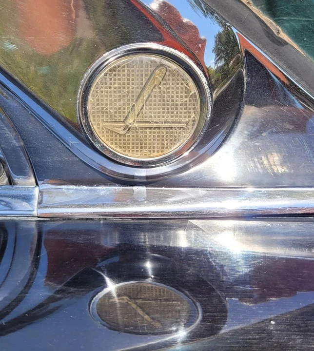 1957 Lincoln Premiere - Image 18 of 20
