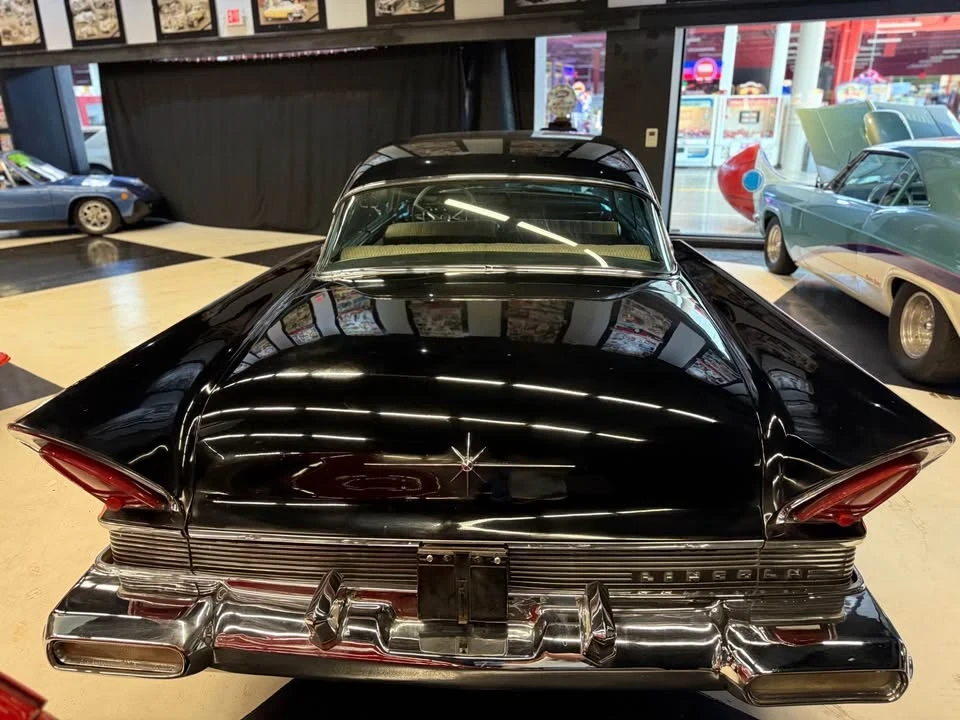1957 Lincoln Premiere - Image 4 of 20