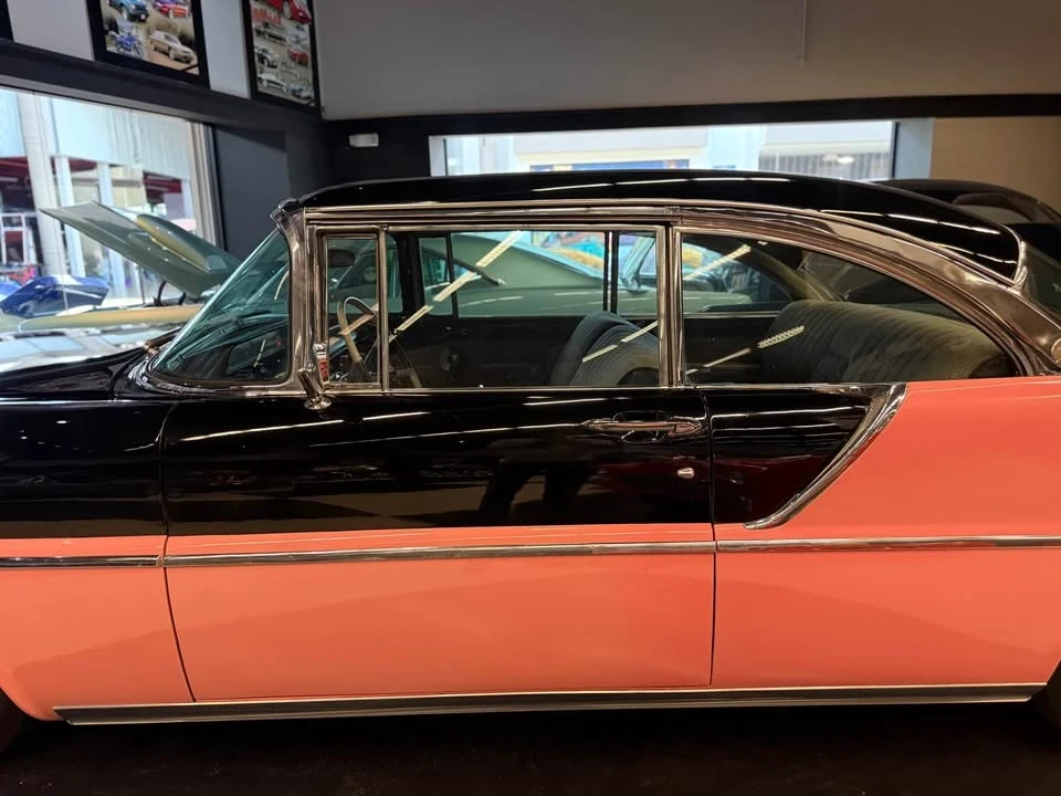 1957 Lincoln Premiere - Image 13 of 20
