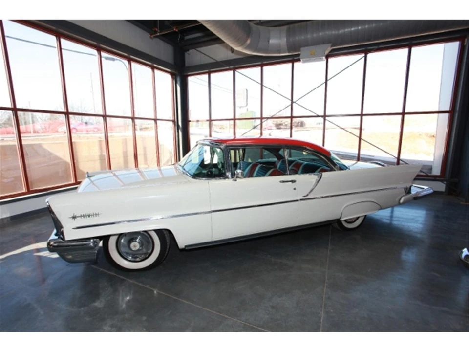 1957 Lincoln Premiere - Image 4 of 25