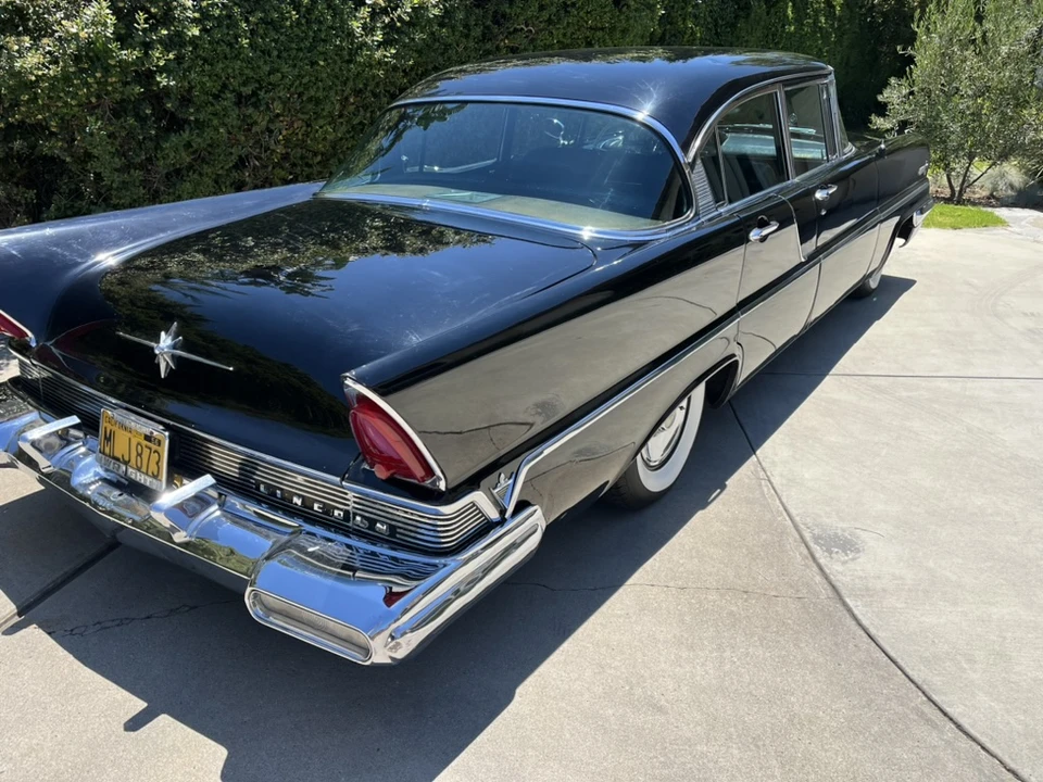1957 Lincoln Premiere - Image 15 of 31