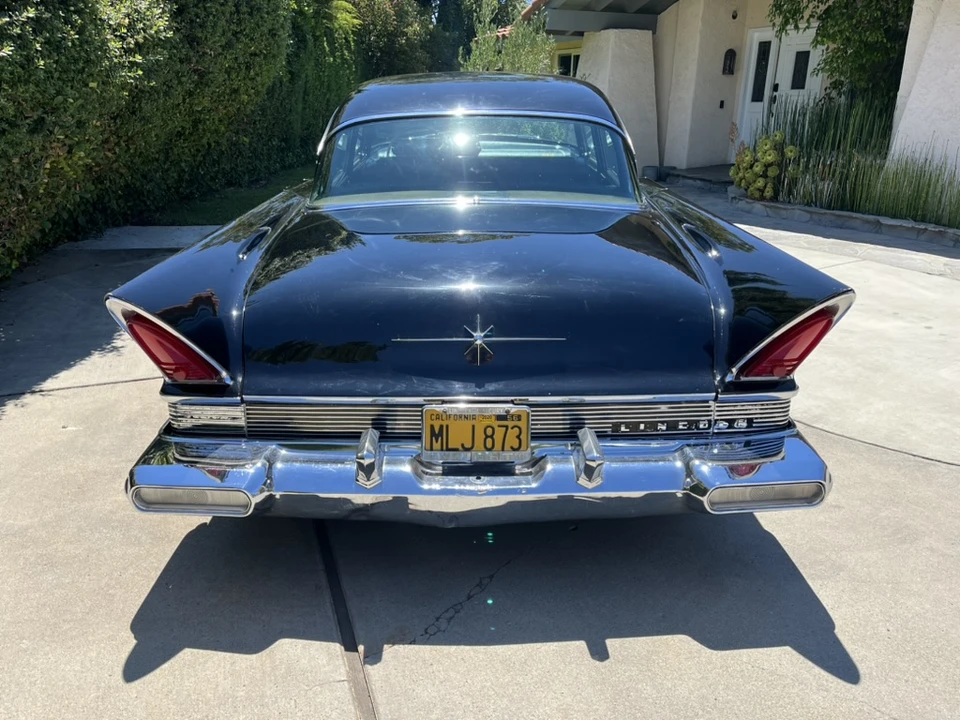 1957 Lincoln Premiere - Image 14 of 31