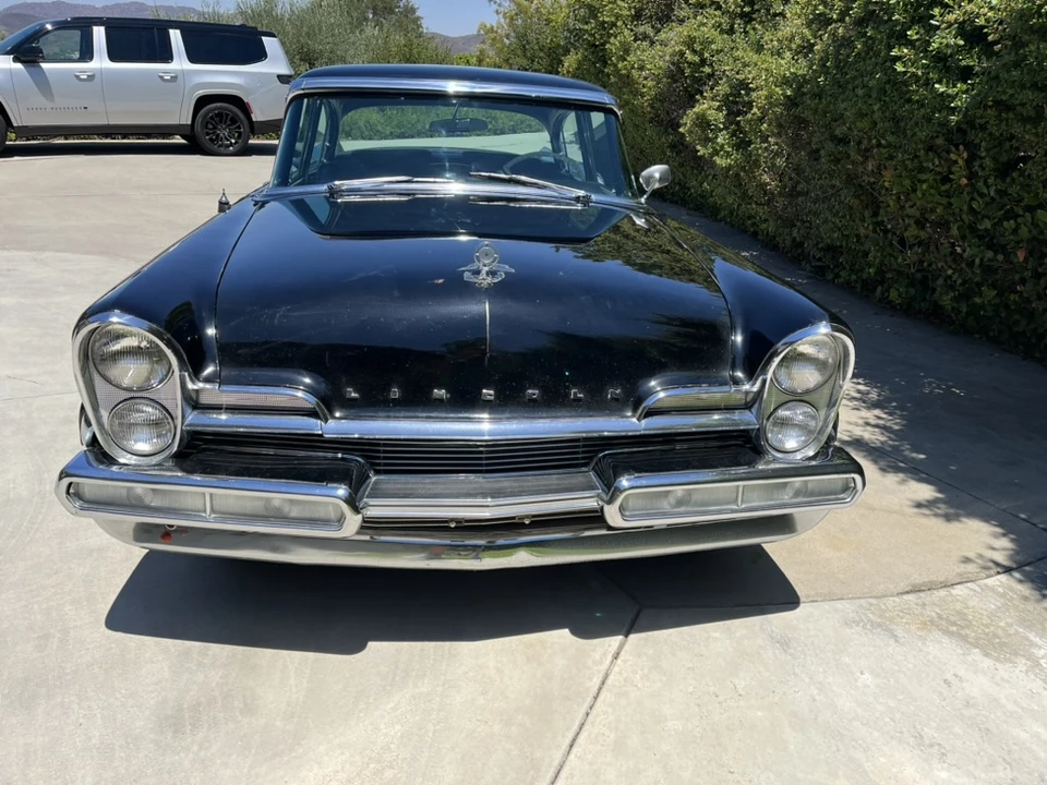 1957 Lincoln Premiere - Image 11 of 31