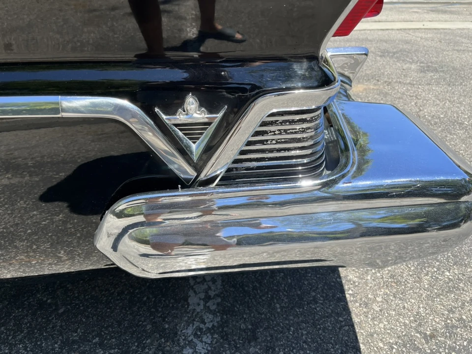 1957 Lincoln Premiere - Image 18 of 31