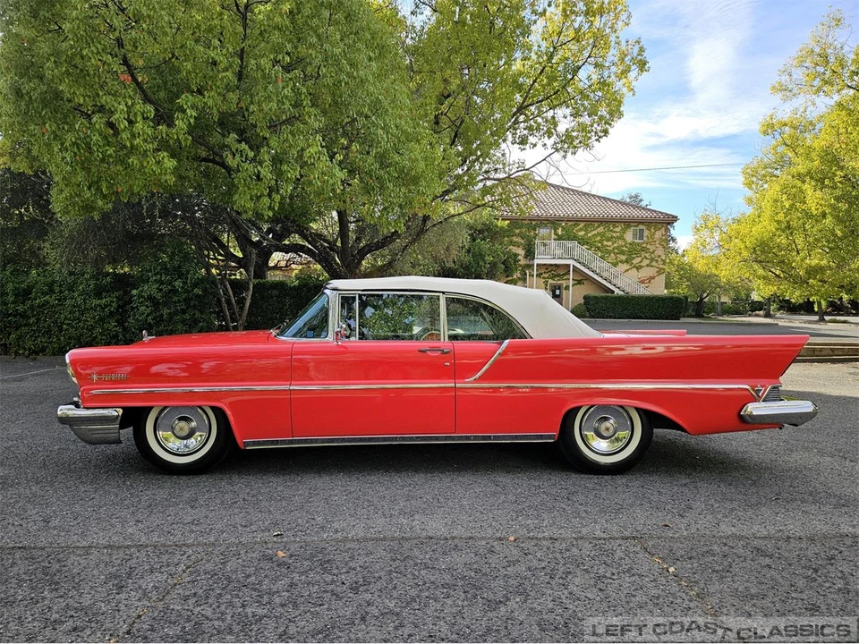 1957 Lincoln Premiere - Image 4 of 31
