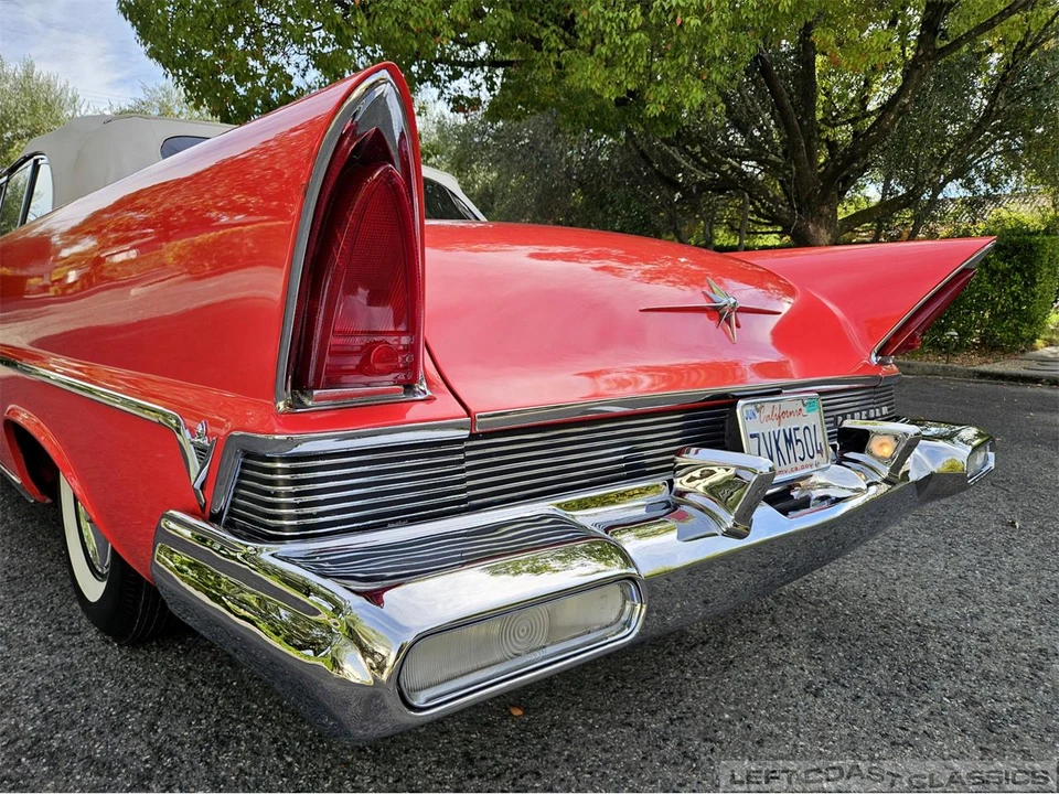 1957 Lincoln Premiere - Image 22 of 31