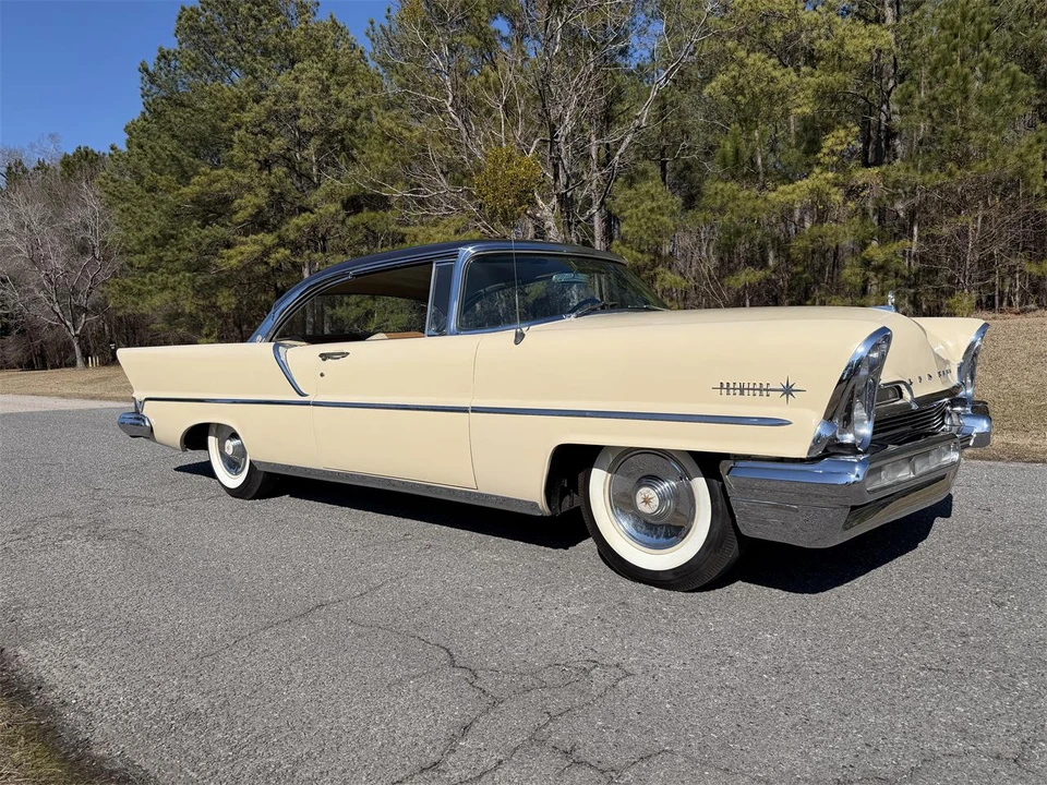 1957 Lincoln Premiere - Image 2 of 12