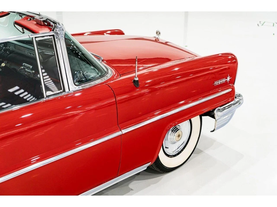 1957 Lincoln Premiere - Image 6 of 31