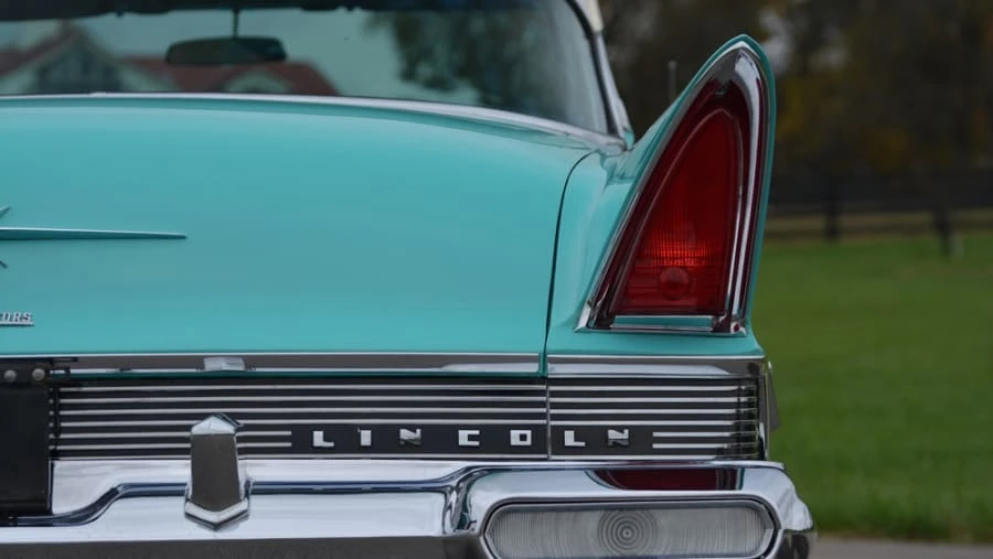 1957 Lincoln Premiere - Image 11 of 12