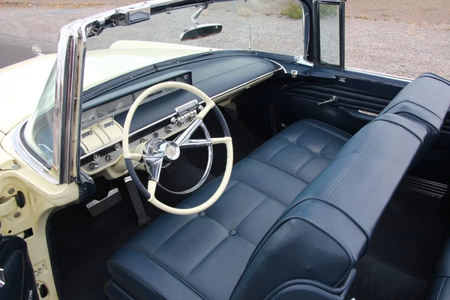 1957 Lincoln Premiere - Image 3 of 11