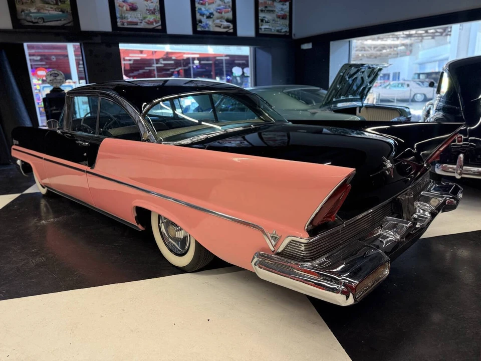 1957 Lincoln Premiere - Image 4 of 21