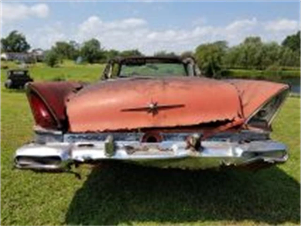 1957 Lincoln Premiere - Image 15 of 30