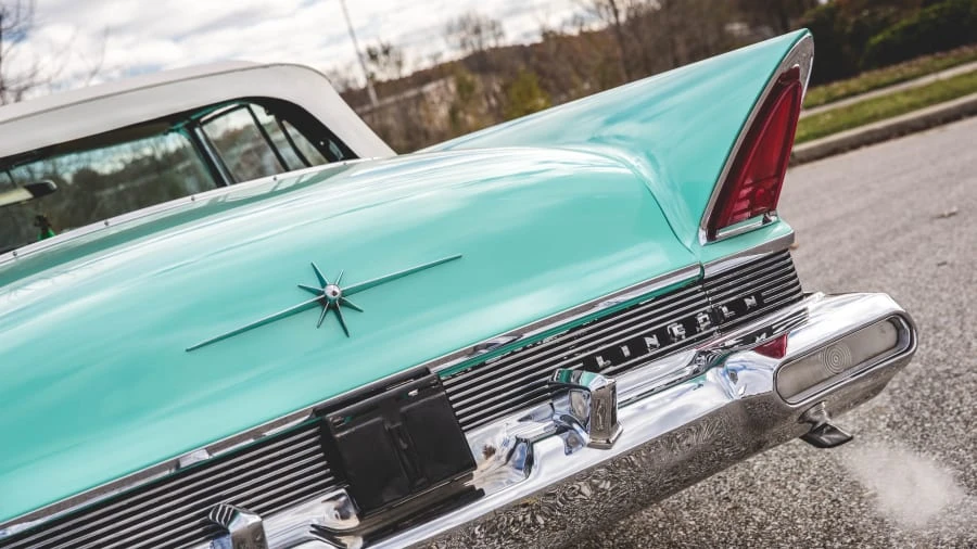 1957 Lincoln Premiere - Image 9 of 20
