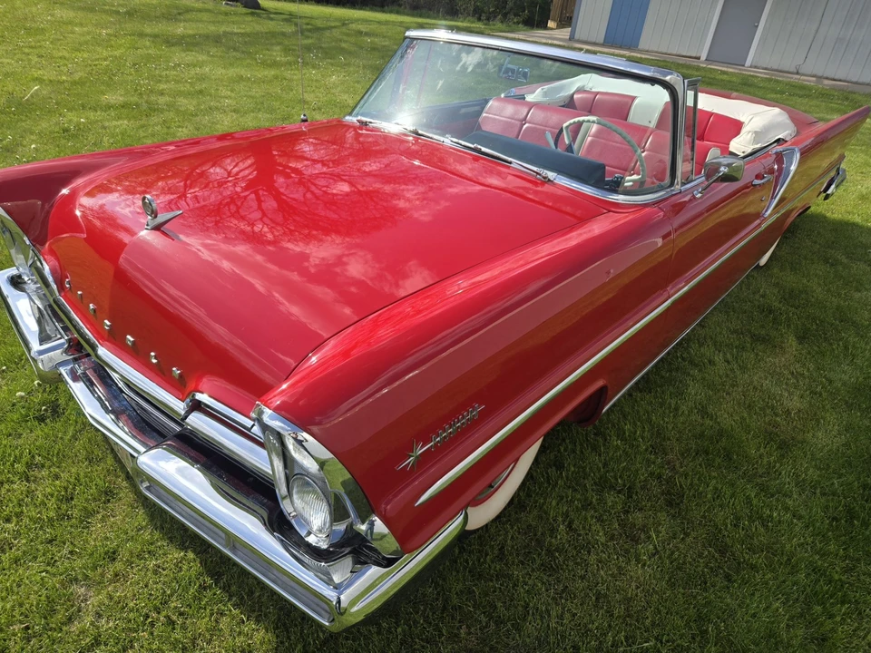 1957 Lincoln Premiere - Image 5 of 31