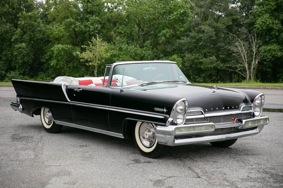 1957 Lincoln Premiere - Image 5 of 31