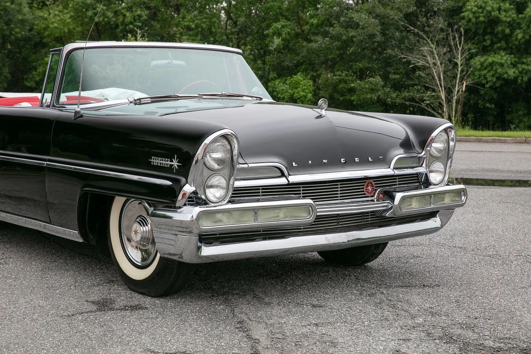 1957 Lincoln Premiere - Image 19 of 31