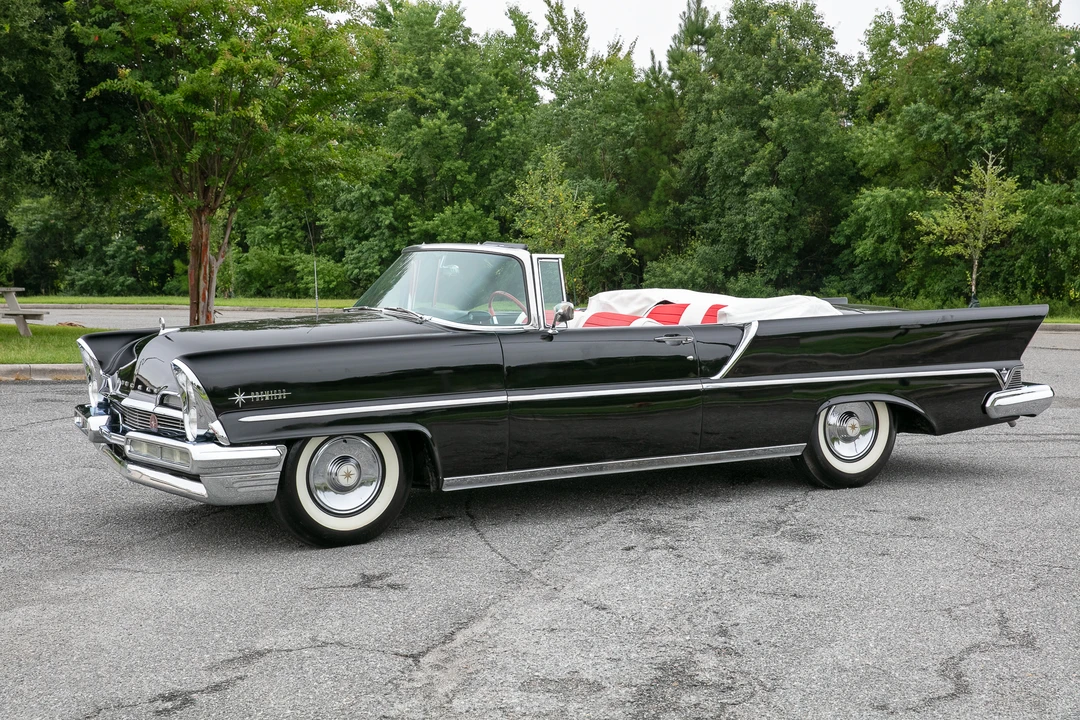 1957 Lincoln Premiere - Image 12 of 31