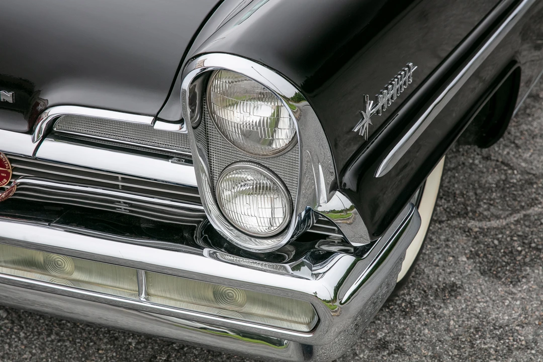 1957 Lincoln Premiere - Image 29 of 31