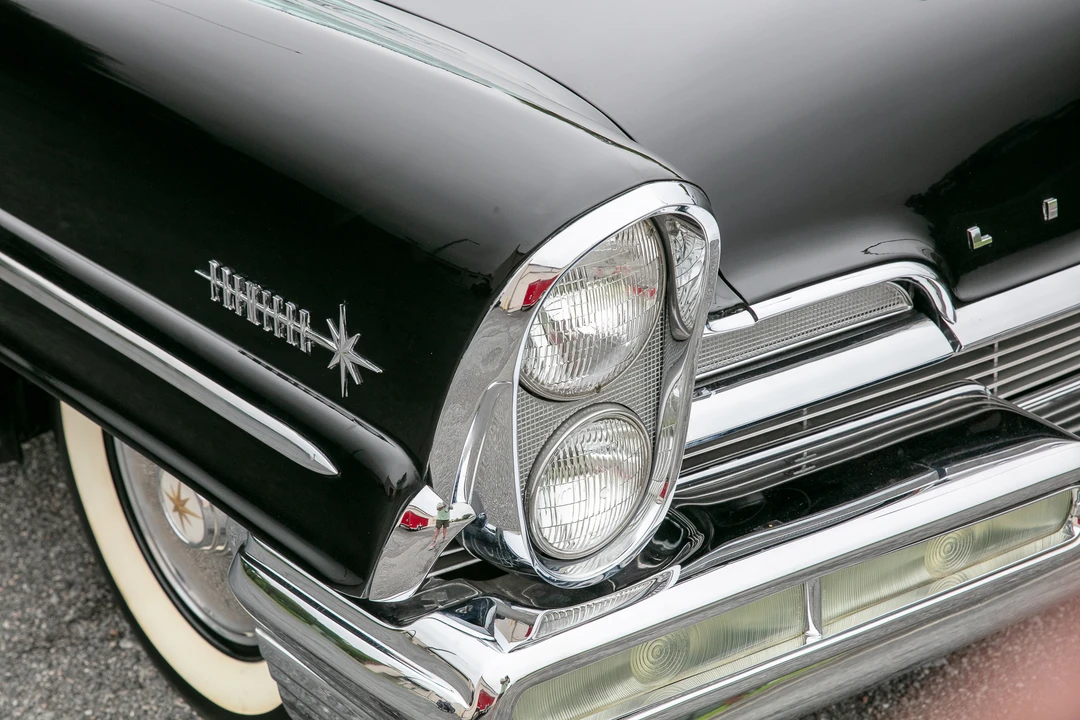 1957 Lincoln Premiere - Image 20 of 31
