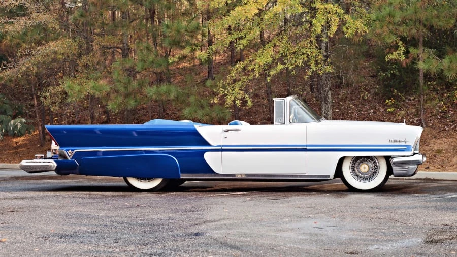 1957 Lincoln Premiere - Image 2 of 12