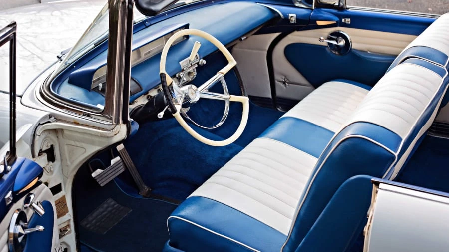 1957 Lincoln Premiere - Image 4 of 12