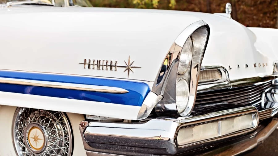 1957 Lincoln Premiere - Image 11 of 12