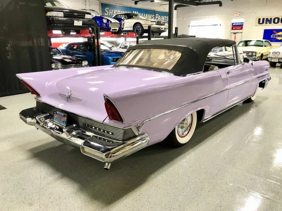 1957 Lincoln Premiere - Image 2 of 12