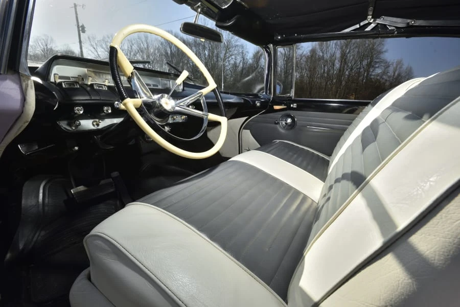 1957 Lincoln Premiere - Image 15 of 23