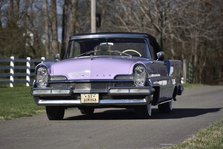 1957 Lincoln Premiere - Image 13 of 23