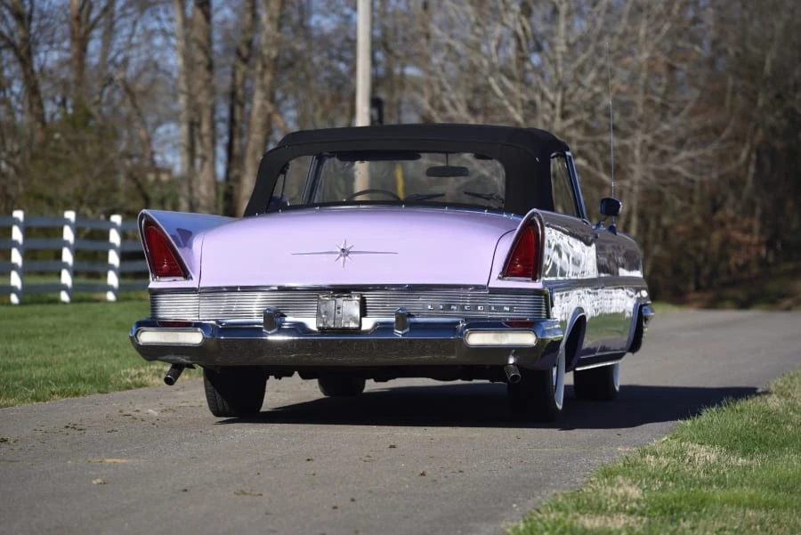 1957 Lincoln Premiere - Image 3 of 23