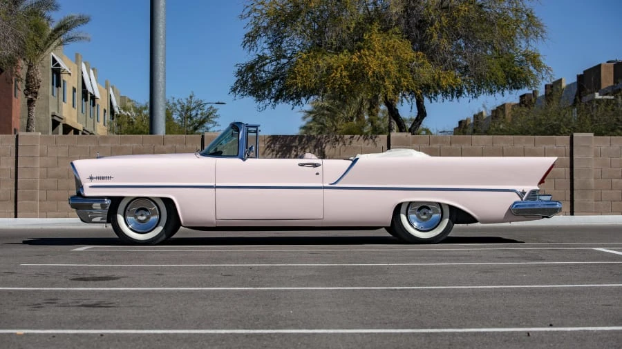 1957 Lincoln Premiere - Image 2 of 11