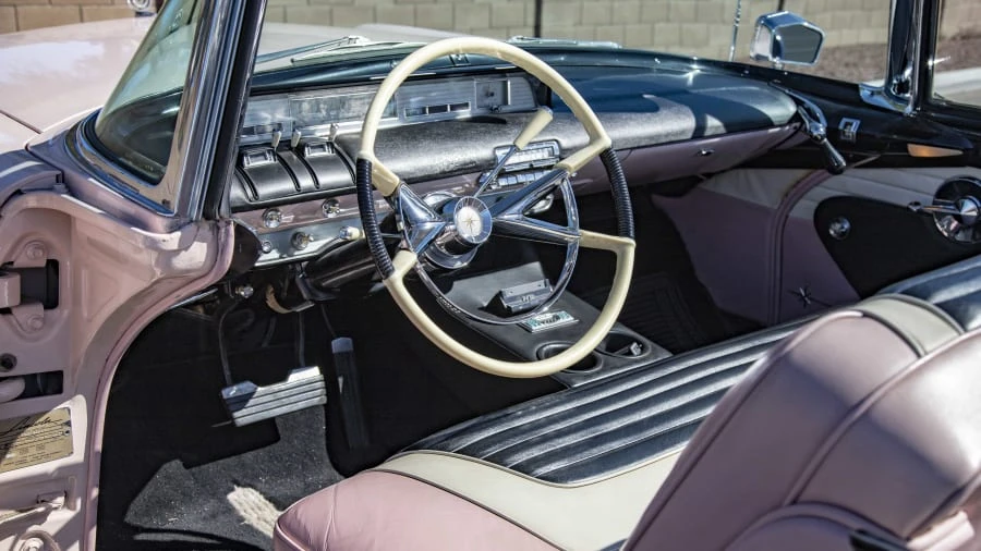 1957 Lincoln Premiere - Image 4 of 11