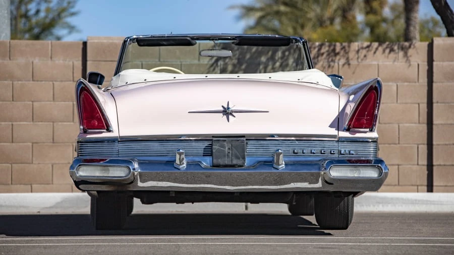 1957 Lincoln Premiere - Image 8 of 11